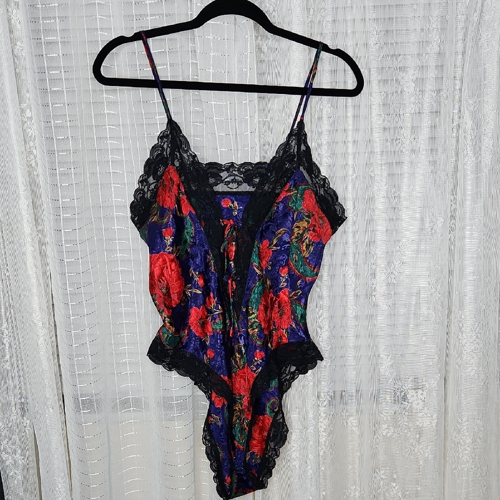 Vintage 80's 90's Floral Black Lace Lined V-Neck Teddy Trashy Lingerie  SzS